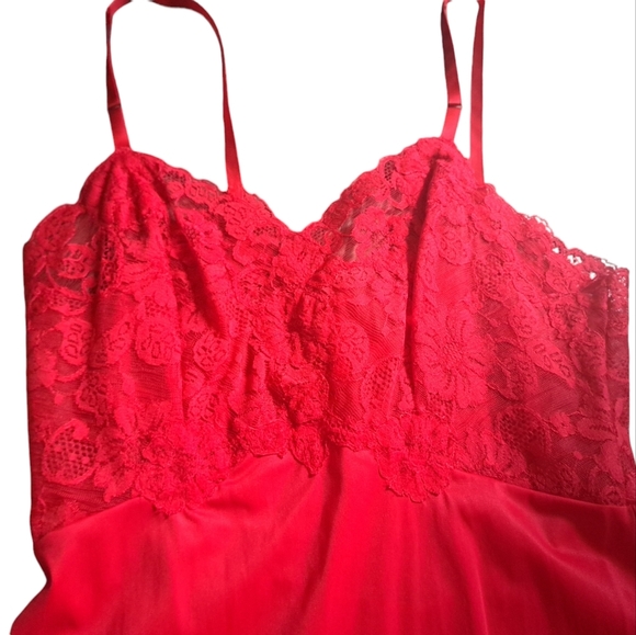 VTG VAN RAALTE bright RED Nylon short slip lace trim Hollywood Glam pin up 32 SM - Picture 3 of 10